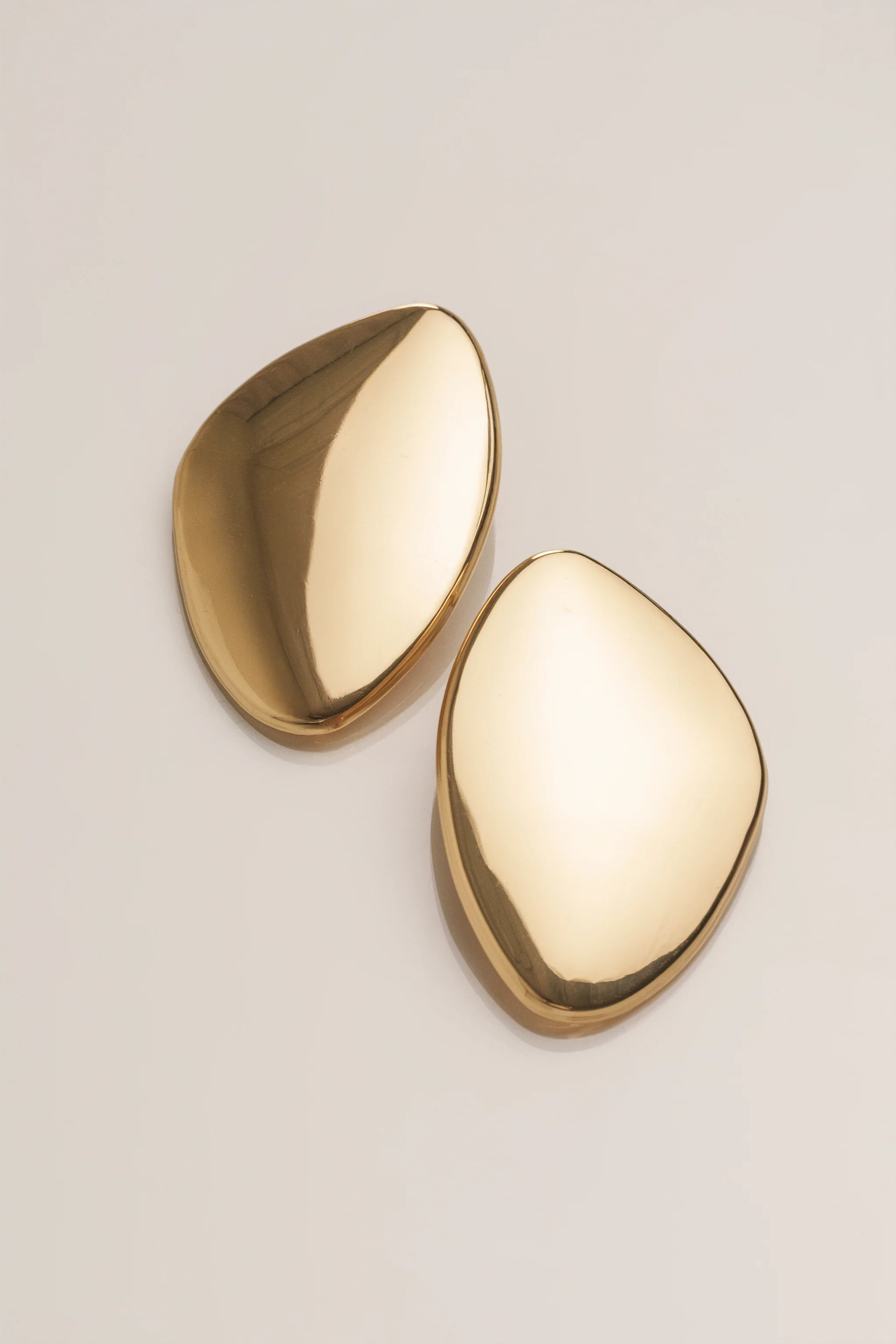 Gold Becca Oval Earrings | JLUXLABEL