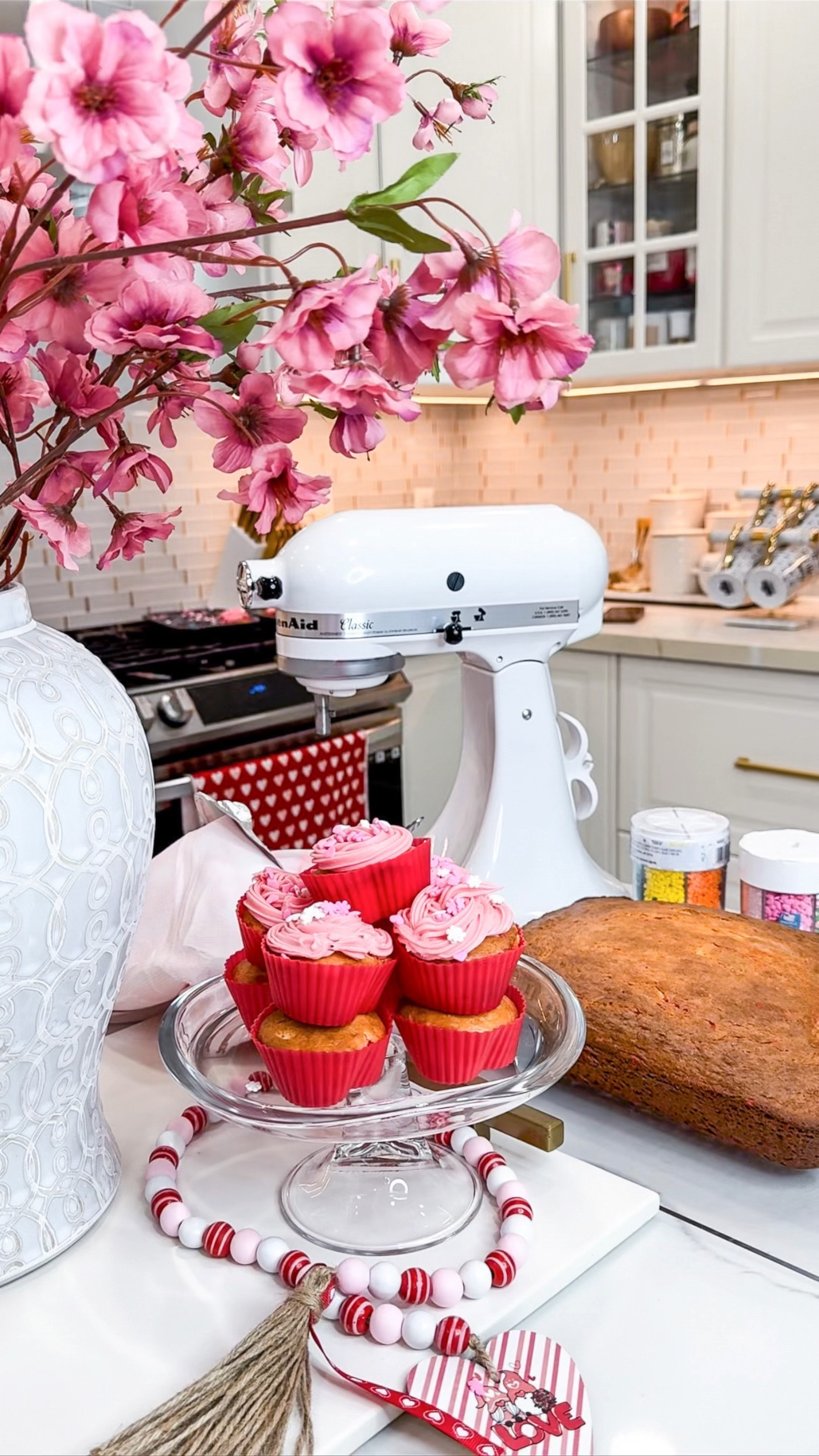 Let’s Bake! Tap below to shop! Follow me @omabelle for more Fashion, Home & everything inbetween. Glad to have you here!!! 💕😊🙏

#LTKparties #LTKhome #LTKVideo