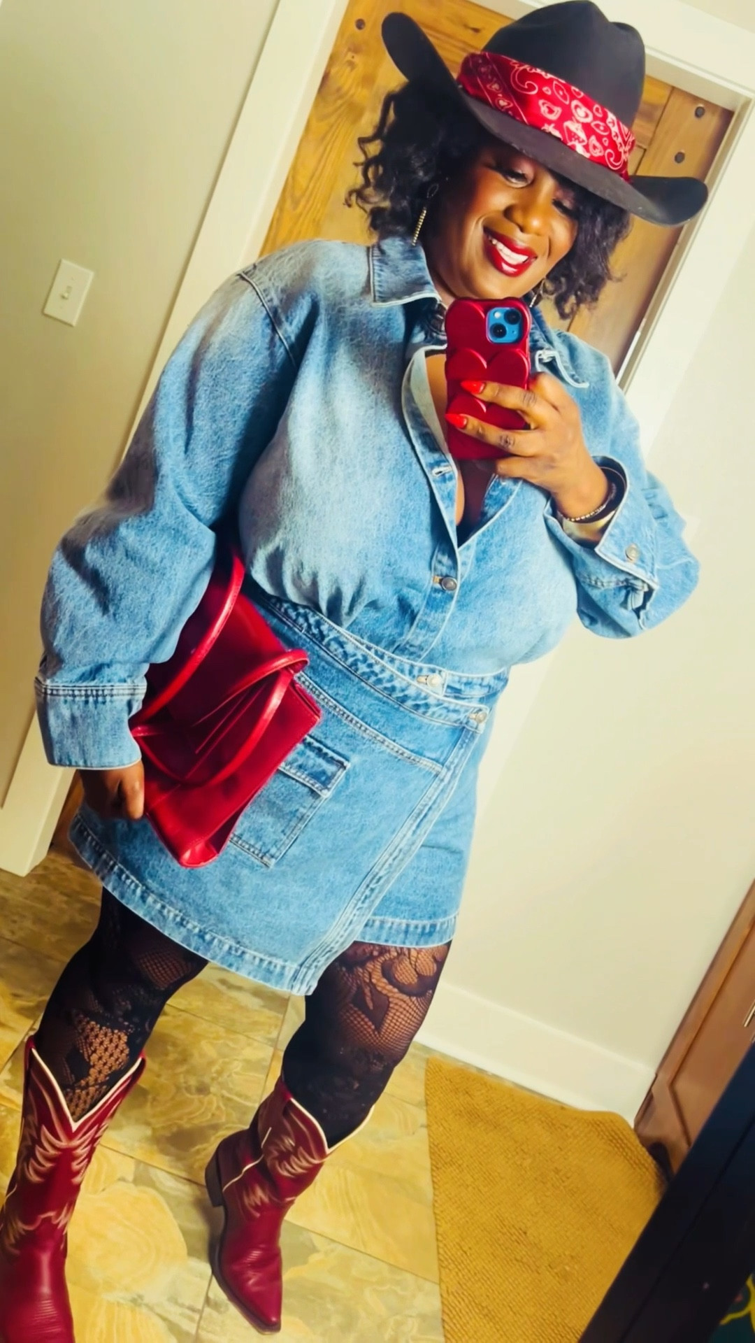 KBB style exclusively available @Target and boots are from @Tecovas 

#LTKgrwm #LTKPlusSize #LTKootd