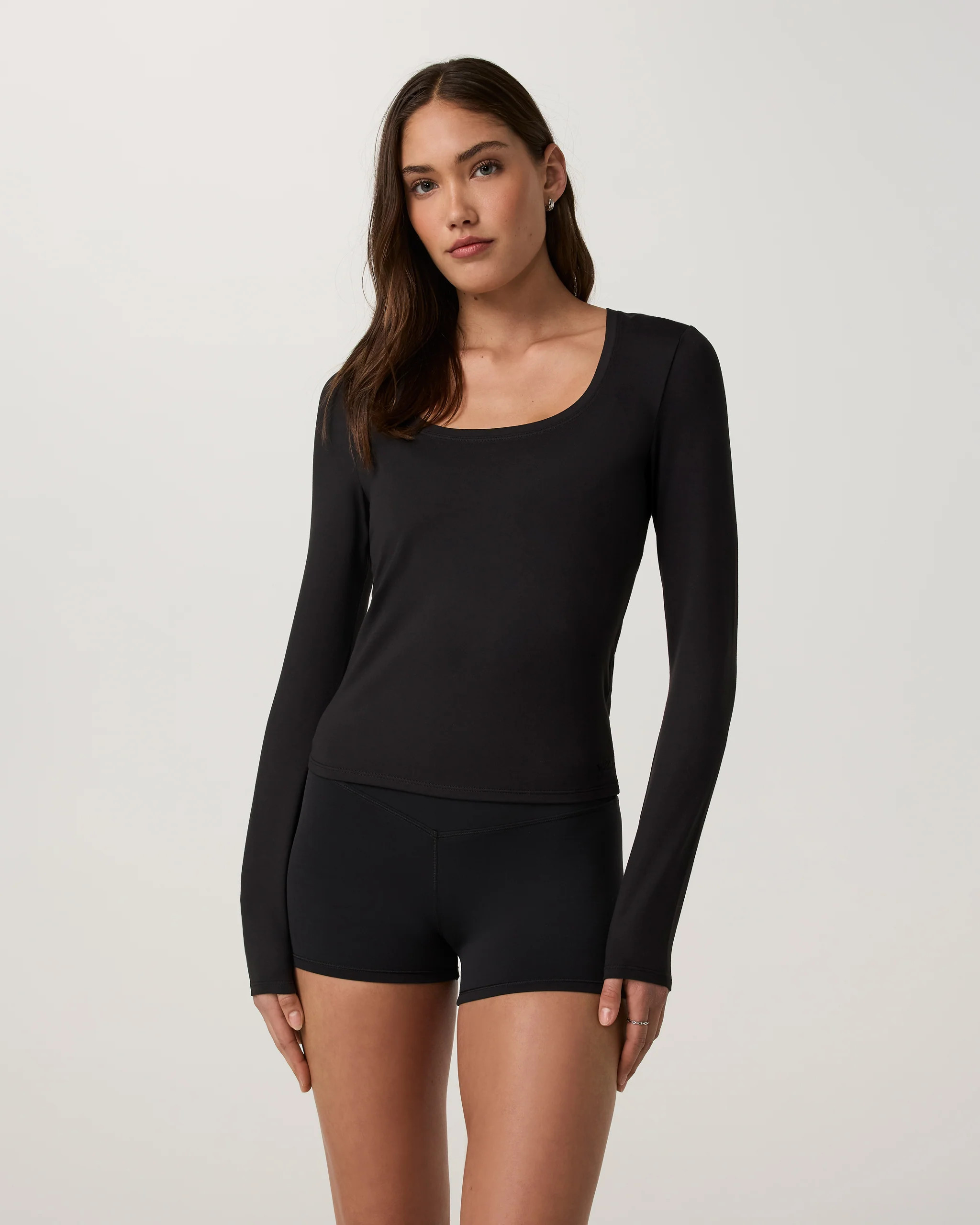 Long Sleeve Halo Essential Scoop | Vuori Clothing (US & Canada)