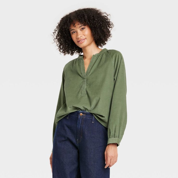 Women&#39;s Long Sleeve Relaxed Fit Everyday Blouse - Universal Thread&#8482; Green S | Target