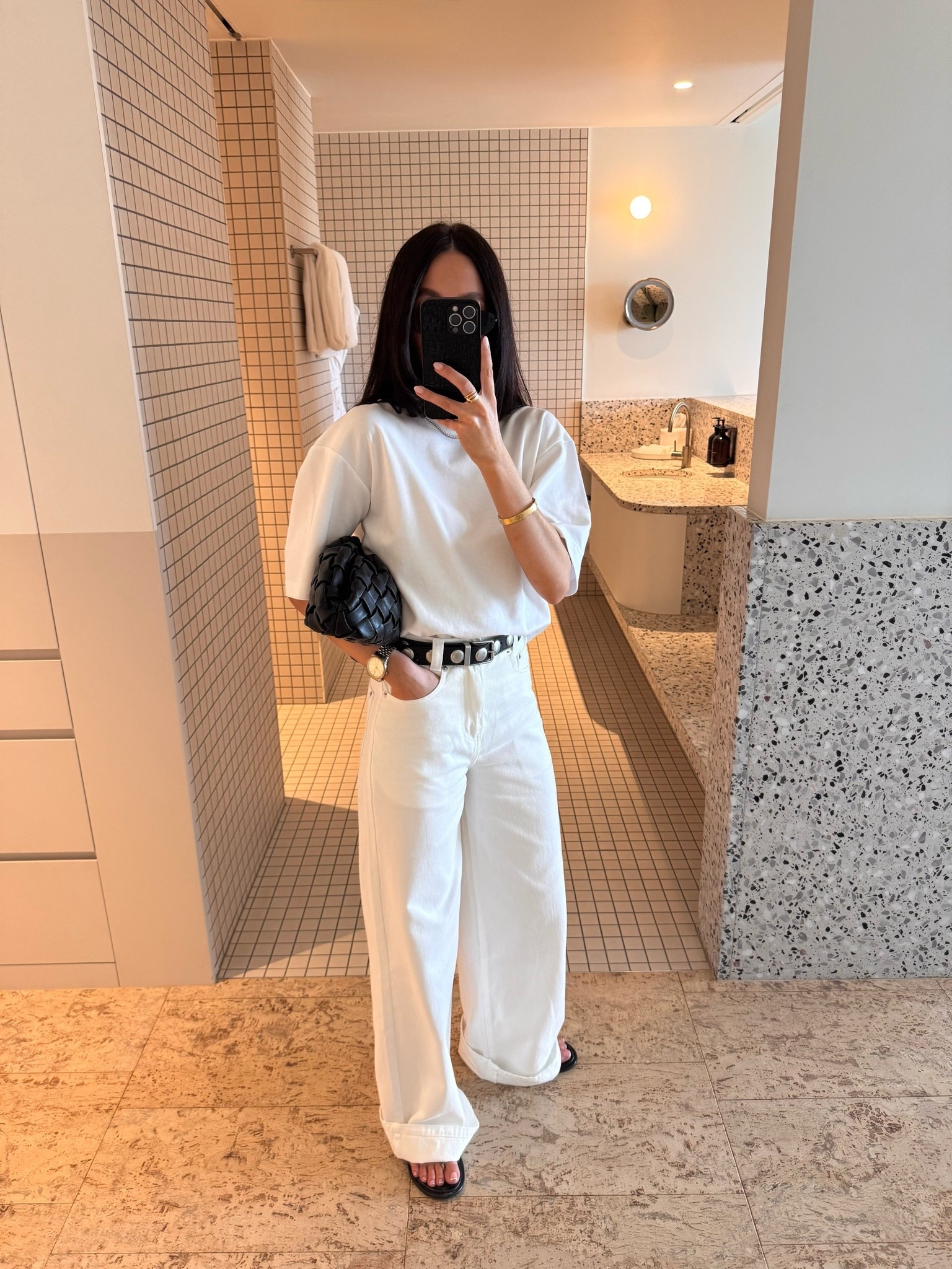 Similiar jeans linked. XS in Tee 🤍

#LTKjeans #LTKaustralia #LTKpetite