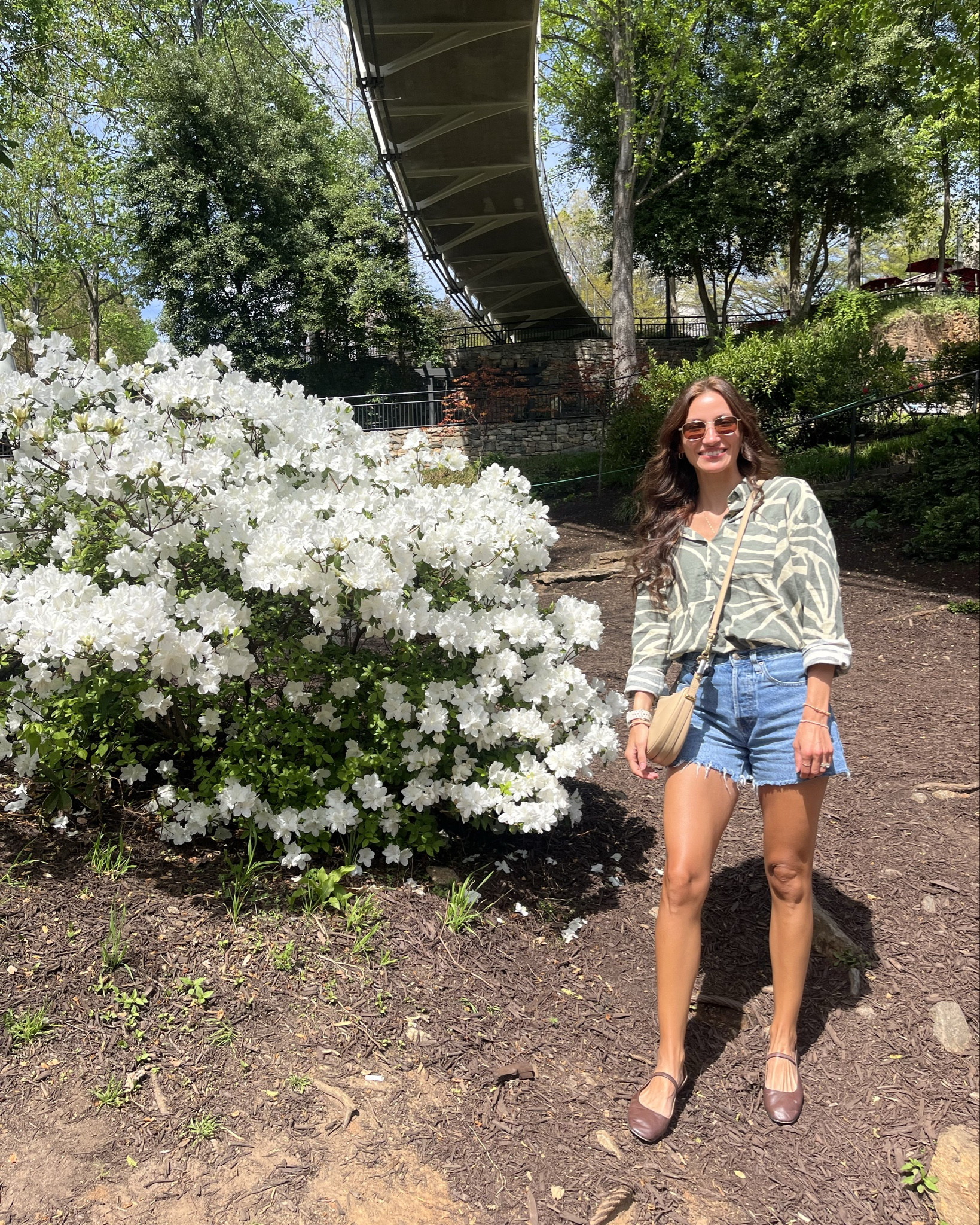 One of my favorite tops that I truly wear year round! I have it in like 5 other colors/prints! High quality 100% European linen blouse!

#LTKmomlife #LTKOver40 #LTKootd