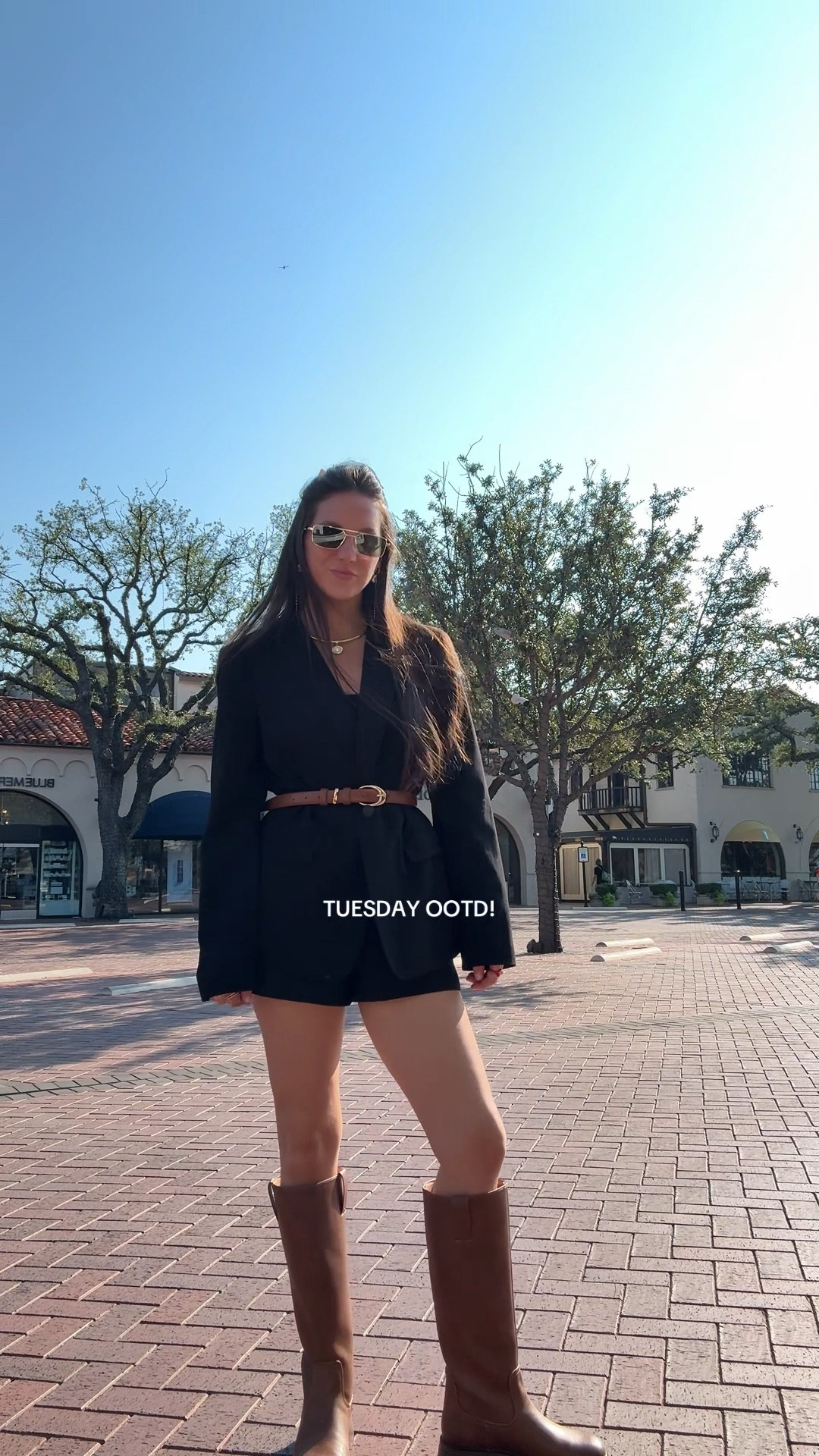 Outfit for work! 


work ootd
office wear 
work outfit
work fit 
oversized blazer 
blazer outfit

#LTKStyleTip #LTKWorkwear #LTKSeasonal