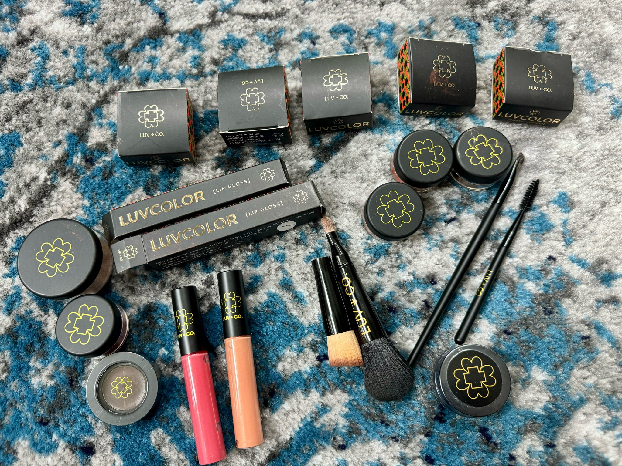 Natural and organic beauty products and accessories made with YOU in mind! @luvandcobeauty 

Details linked in my LTK app.

#ltkbeauty #ltkunder50 #giftideasforher #beautybay #beautyretouch #naturalskincareproduct

#LTKBeauty #LTKGiftGuide