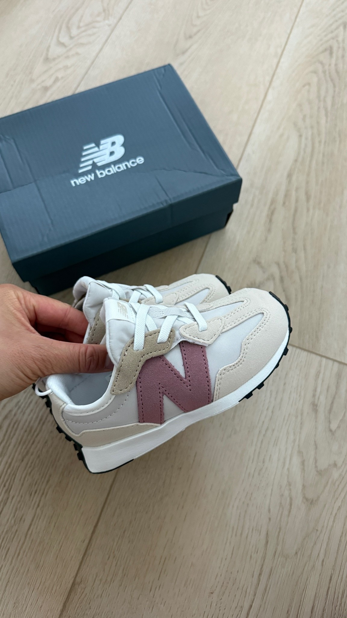 new sneakers for my toddler !! so cute from #nordstrom #newbalance #shoes

#LTKmomlife #LTKootd #LTKKids