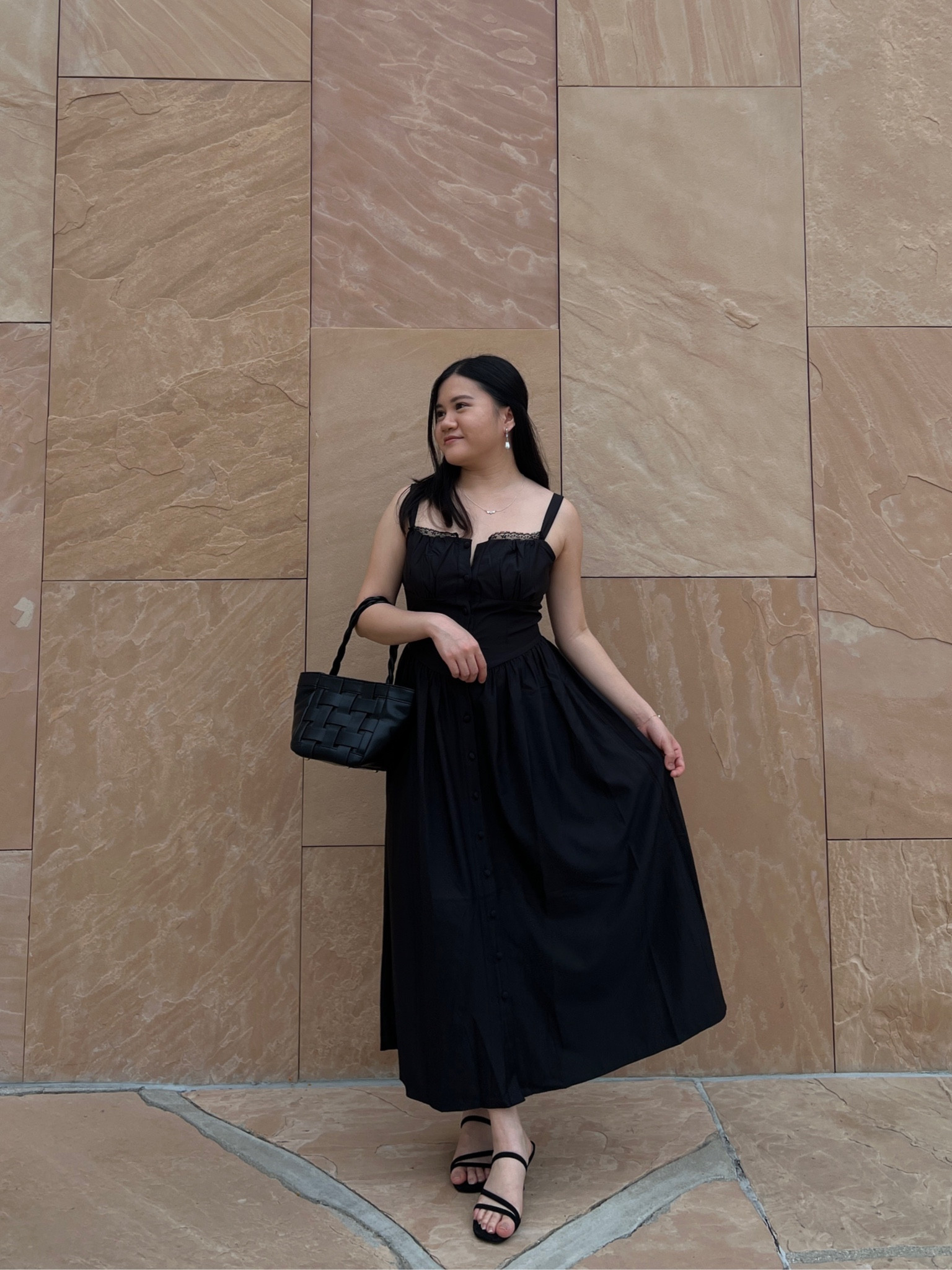 use VIVIAN20R for 20% off @rihoas_official 

#LTKeurope #LTKstyletip #LTKwedding
