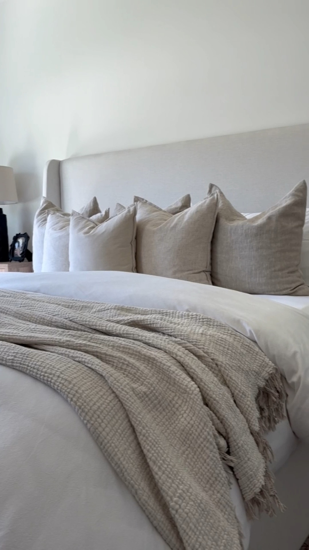 B E D D I N G / flipped the reversible duvet cover & coverlet. I think this simple light linen beige vibe just might be my fav for the summer

Bedroom | Furniture | Bed | Neutral | Oatmeal | Linen | Pillows | Pillow Covers | Amazon Canada

#LTKsummer #LTKcasa #LTKcanada