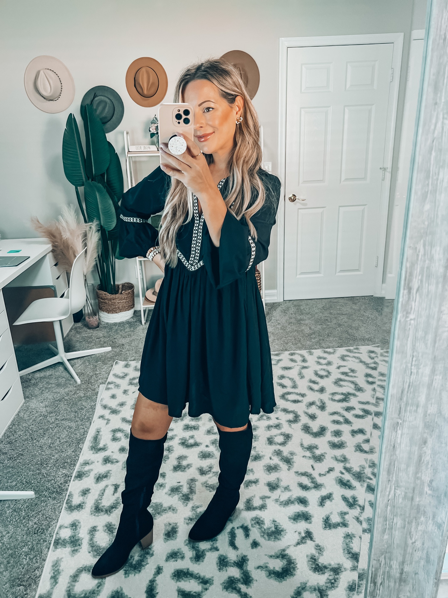 Embroidered v-neck dress!! My favorite is the checkered print around the front and sleeves! Fits tts , wearing small.

Save 15% off with code ilda15 

#LTKfindsunder100 #LTKSeasonal #LTKfindsunder50