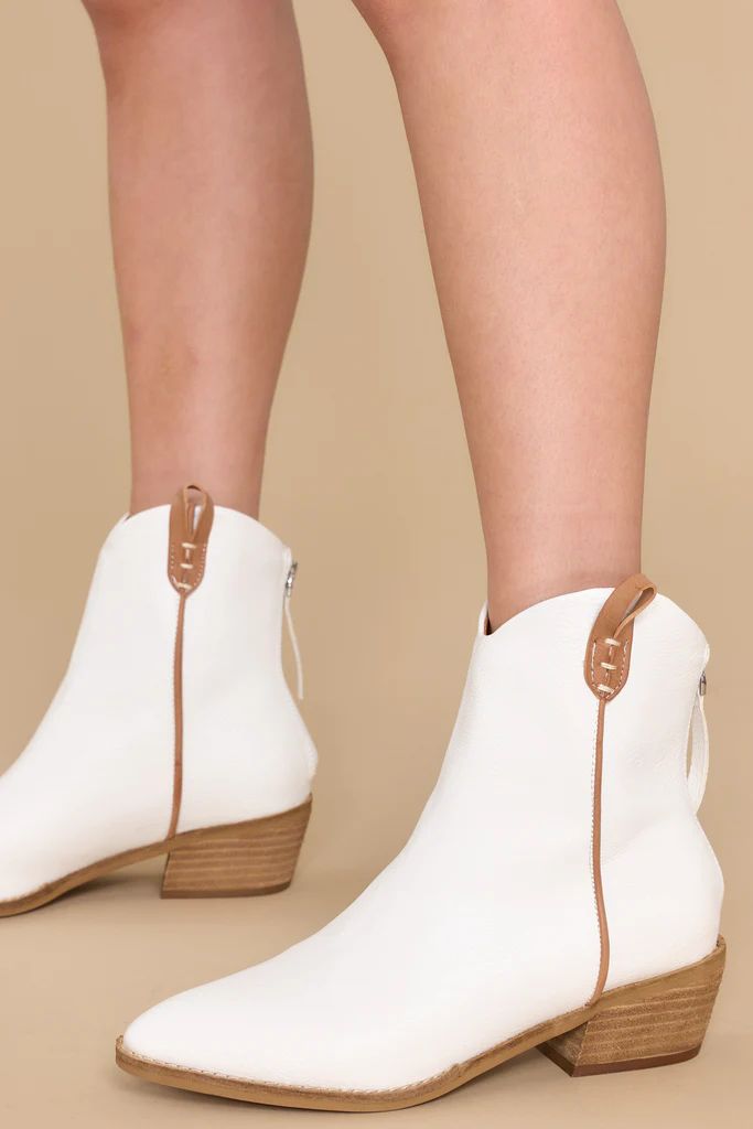 Social Sweetheart Ivory Booties | Red Dress 