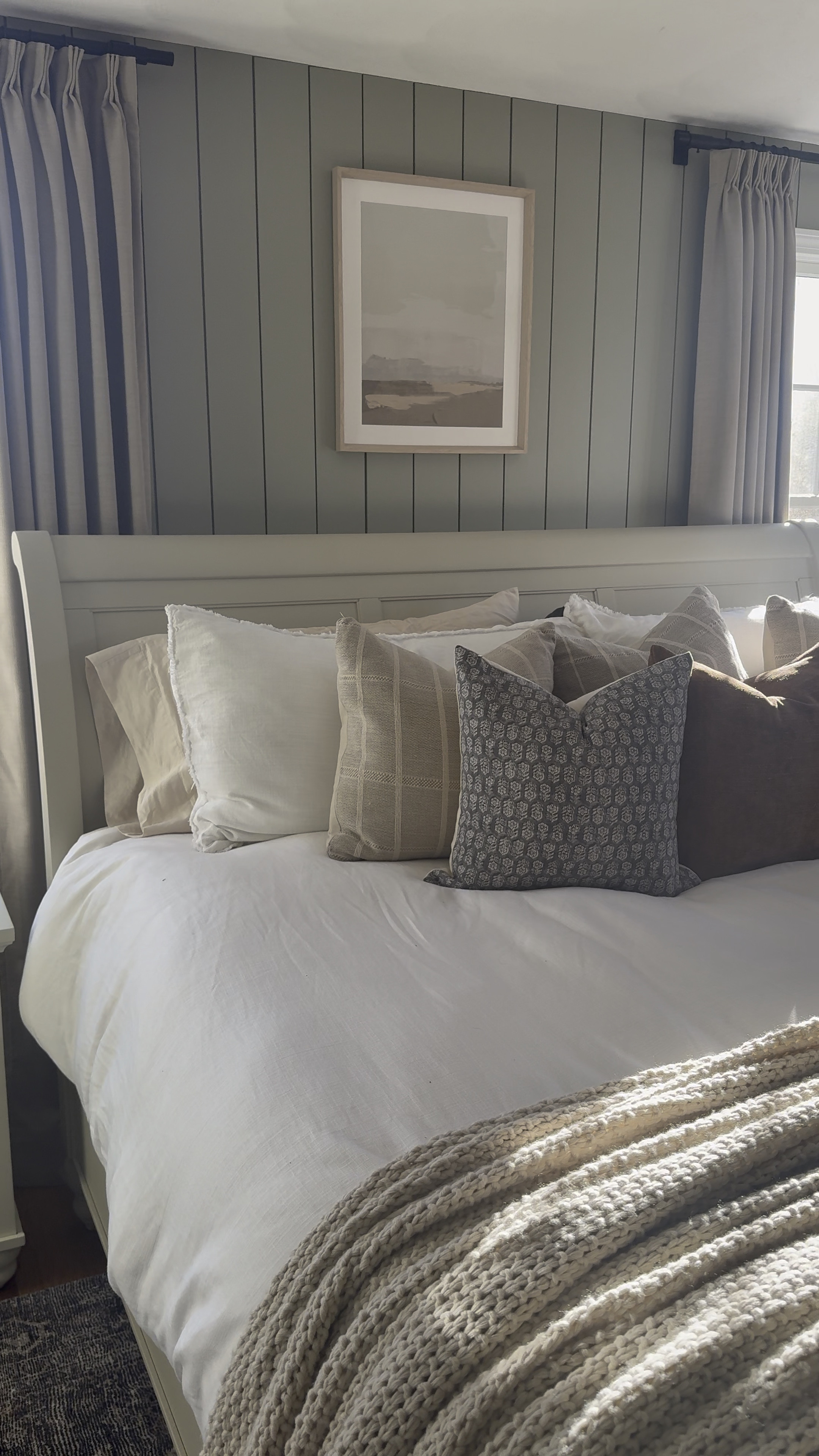 Something didn’t feel right in our master bedroom so I swapped out the art and I am in love!   🖼️. Links are 👇🏻 

#LTKHome #LTKFindsUnder50 #LTKStyleTip