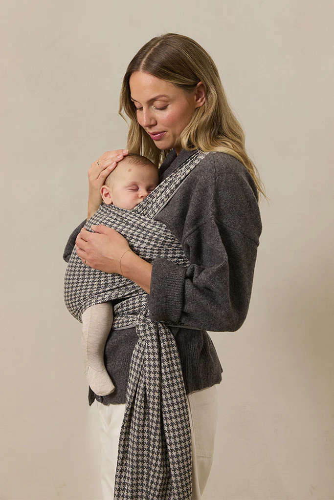 Stormy Houndstooth Wrap | Solly Baby