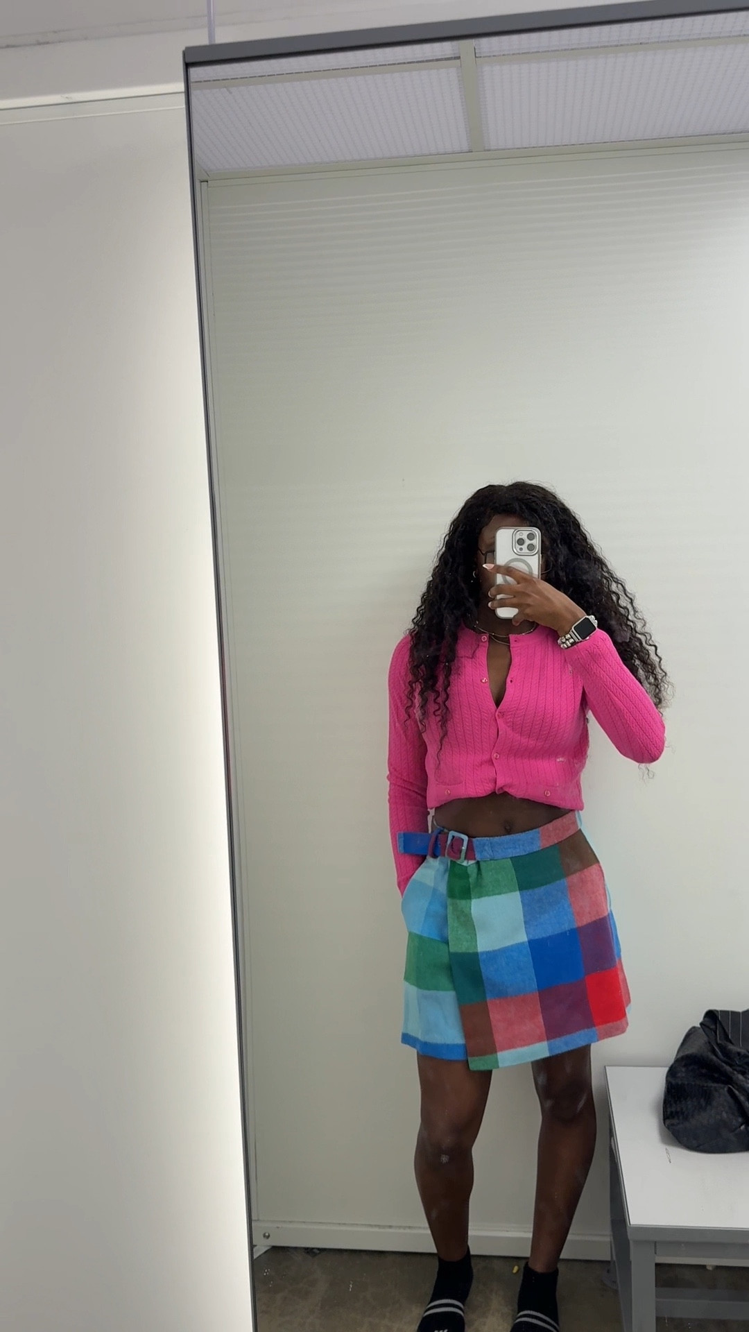 Size 6 in the jeans and the multicolored skirt. Size 4 in the pleated skirt. Size extra small and all the sweaters. And a size medium in the blazer, but it is already naturally oversized

#LTKFindsUnder50 #LTKTall #LTKStyleTip