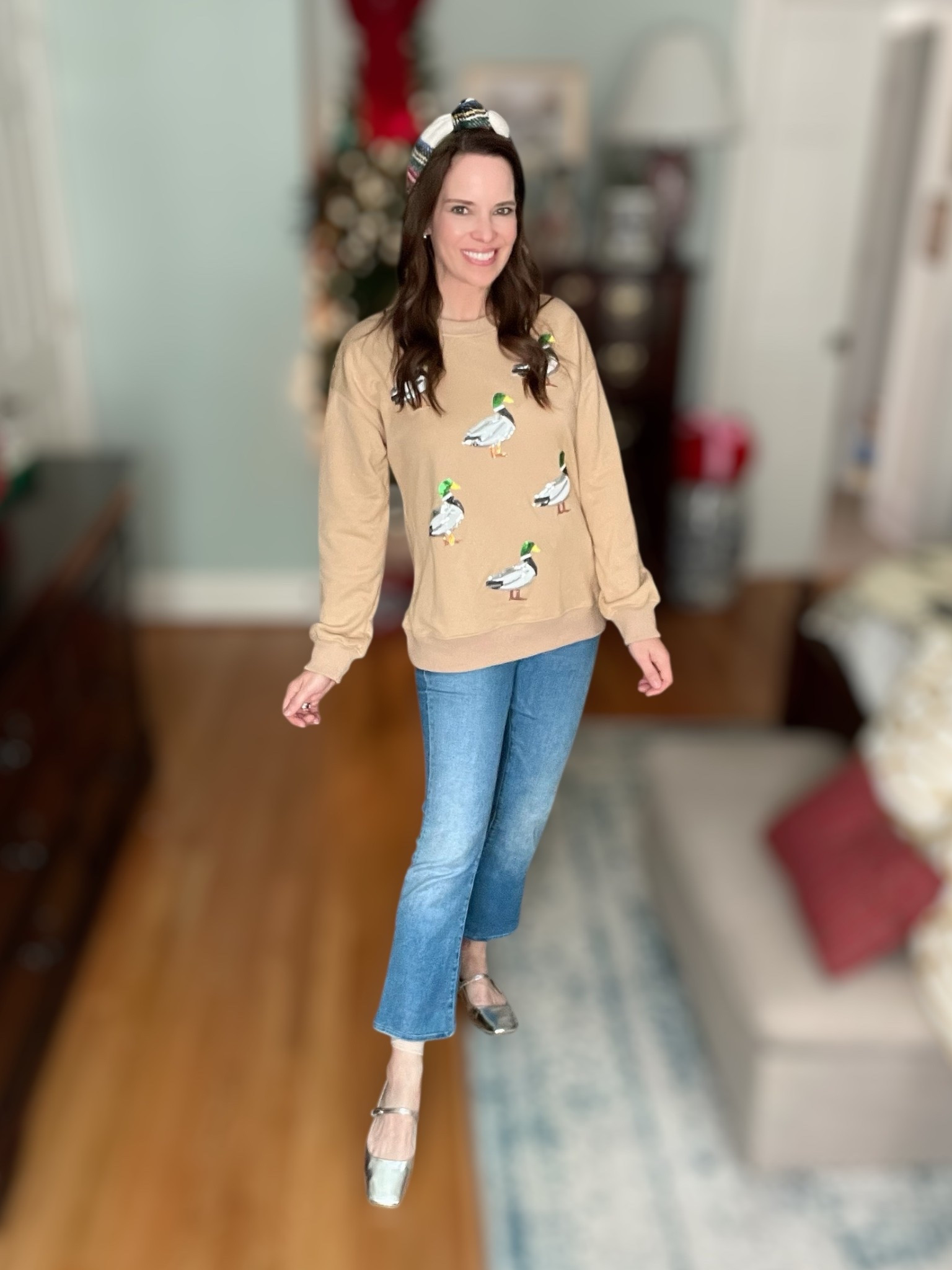 Mallard Duck Sweatshirt Outfit 🦆💛

Cute, cozy, and a little quacky in the best way! My sweatshirt has mallard ducks on it, but I linked a very similar style so you can recreate the look. Paired it with my favorite cropped denim and metallic Mary Jane flats for an easy, comfy outfit that still feels fun and festive. I also linked a similar plaid headband to match the playful vibe 🎄✨

Perfect for school drop-off, errands, holiday baking, or anytime you want a casual winter look with personality! Everything is linked 💛🦆

mallard duck sweatshirt, casual holiday outfit, amazon graphic sweatshirt, metallic mary janes, plaid headband, winter casual look, comfy christmas style, festive sweatshirt outfit, petite jeans, petite denim, mother denim, thanksgiving outfit 

#LTKHoliday #LTKPetite #LTKFindsUnder50