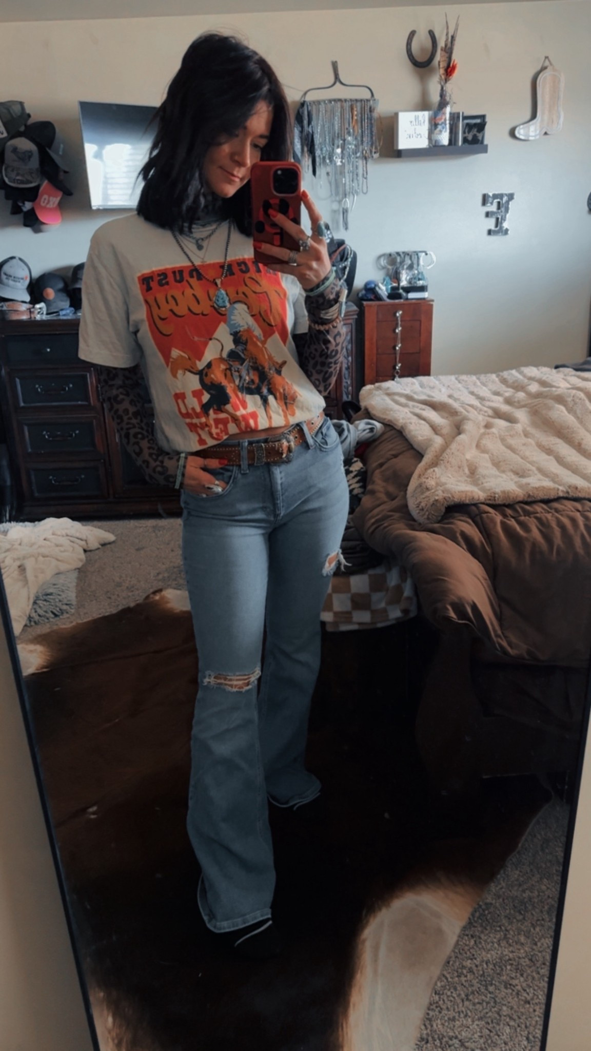 Layered western outfit for rodeos 💥

#LTKootd #LTKdayinmylife #LTKgrwm