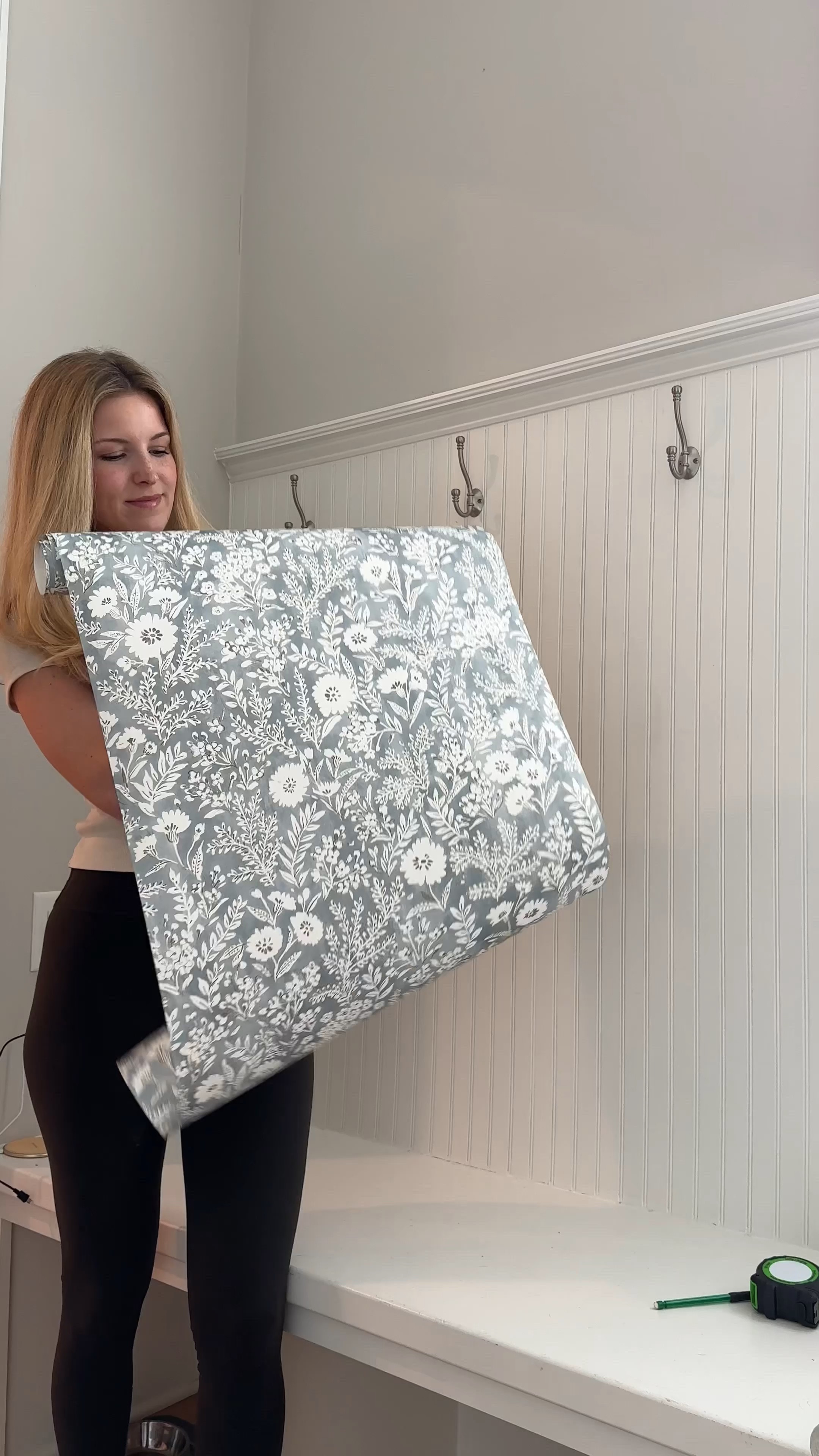 My wallpaper is the “blue” option! 

Linking similar tools as well. My tools were gifted to me from a family member. 



#LTKStyleTip #LTKHome