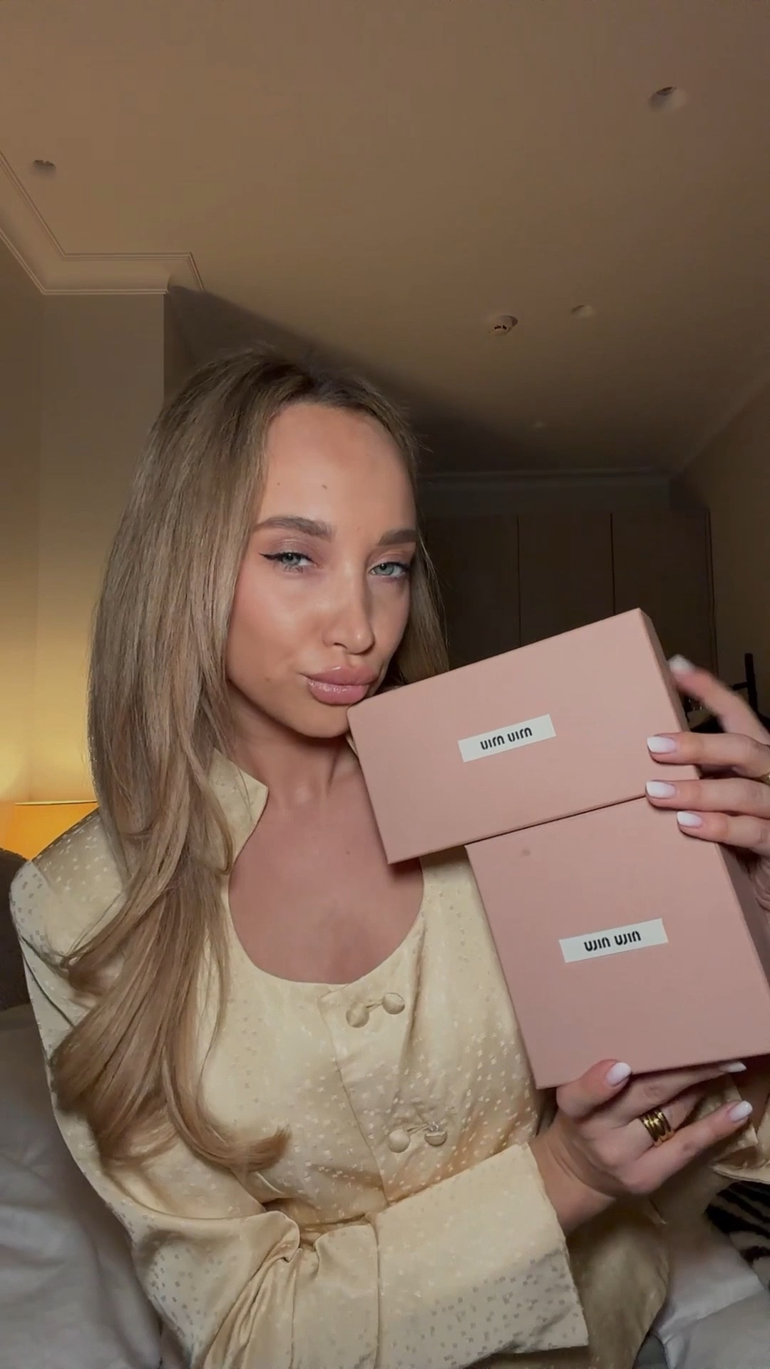Miu Miu unboxing 🫦 

#LTKeurope #LTKuk #LTKwinter