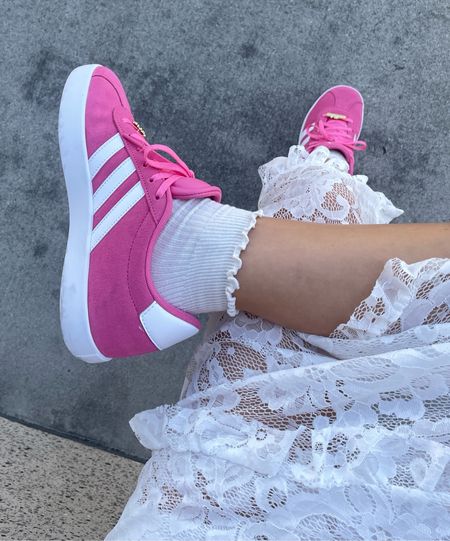 Pink adidas Samba , adidas dupes, pink sneakers 

#LTKShoeCrush #LTKFindsUnder50 #LTKFindsUnder100