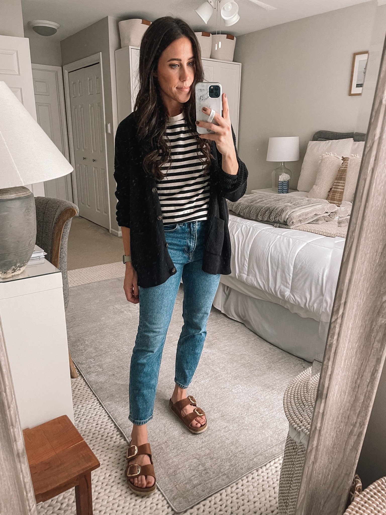 10.24.22
Gap tee, Jcrew cardigan , birkenstocks

#LTKstyletip #LTKSeasonal