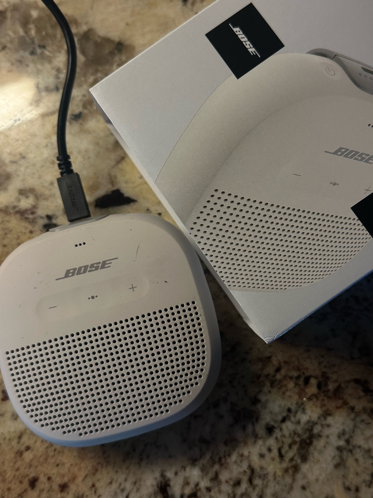 Waterproof + Attachable Strap + Music 🎵 beyond excited for this one #bose #travel #fitness 