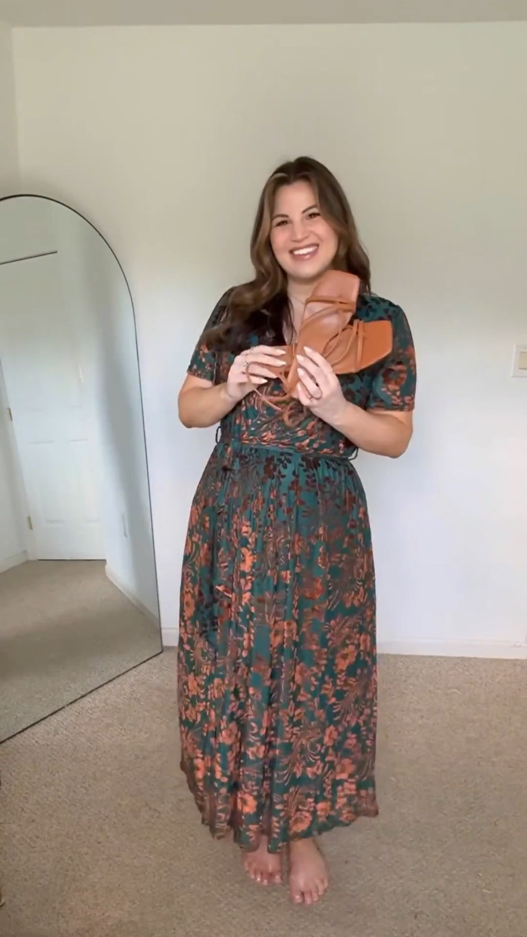 This is the perfect  wedding guest dress! 
Dress- size 14 (fits roomy, could have sized down)
Shoes- size 10 (runs big, size down)


Fall wedding guest dress, midsize fashion, Amazon dresses, Amazon fashion, sale alert




#LTKWedding #LTKMidsize #LTKSeasonal