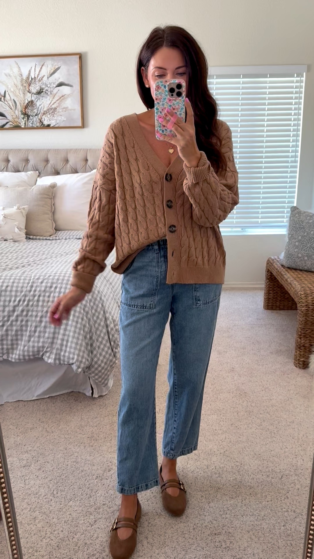 50% off + extra 15% off with code: GFFRIEND makes these only $29! 
Wearing an xs in pull on jeans & small in old navy cardigan that is 40% off
FYI! Flat stew run on the narrow side so if you have a wide foot or you’re between sizes, I would definitely recommend going up

#LTKSaleAlert #LTKFindsUnder50 #LTKSeasonal
