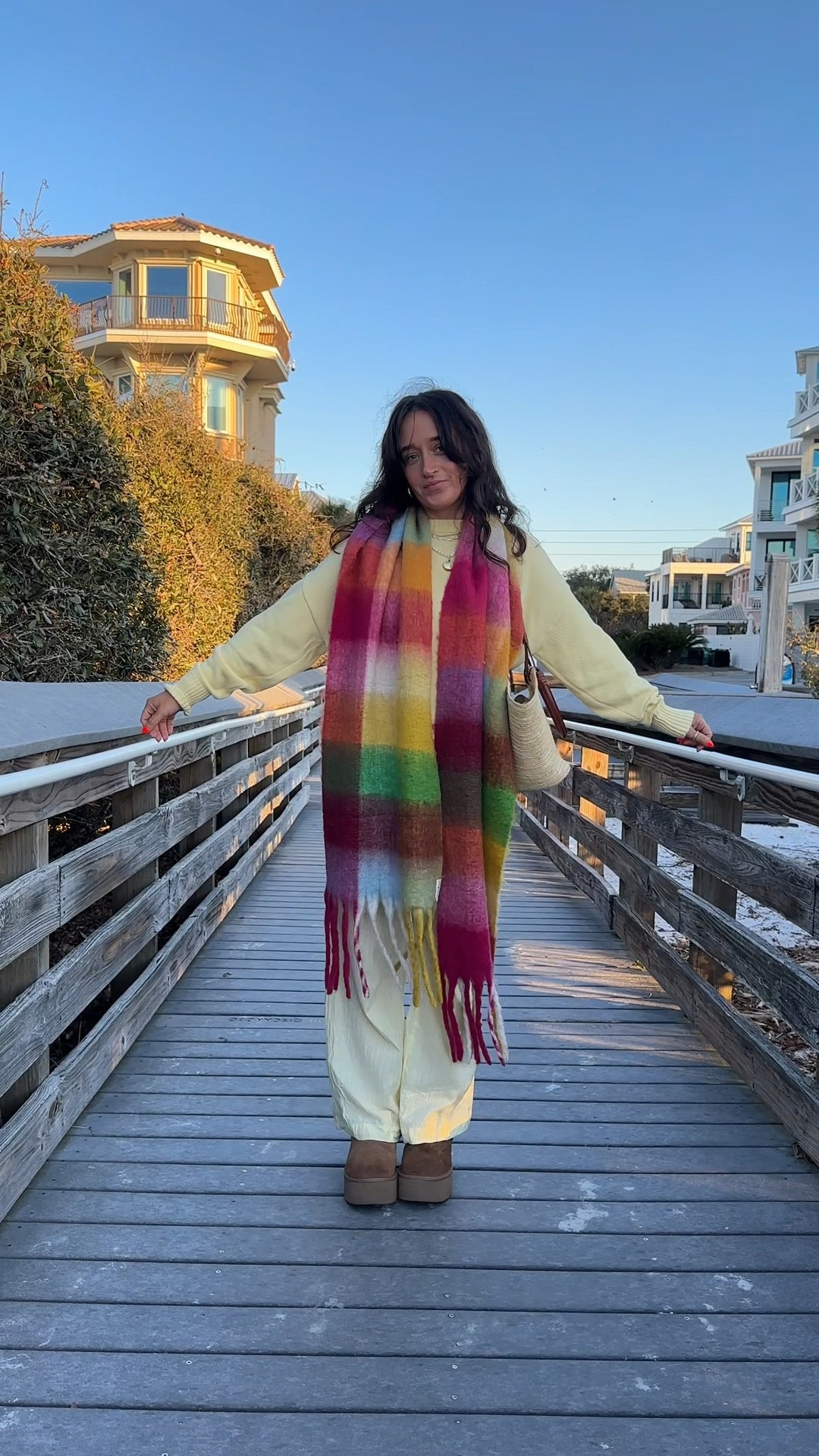 spring sunrise outfit

top: medium
pants: medium 