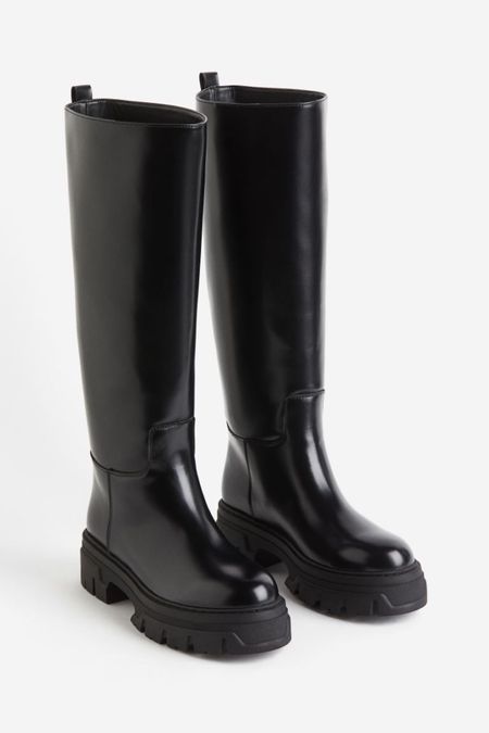 High black boots for fall and winter 

#LTKover40 #LTKshoecrush #LTKfindsunder100