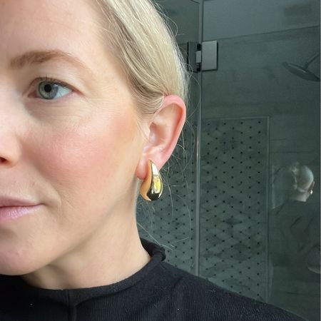 Amazon designer dupes - obsessed with these gold earrings at a fraction of the cost 

#LTKCyberWeek #LTKGiftGuide #LTKHoliday