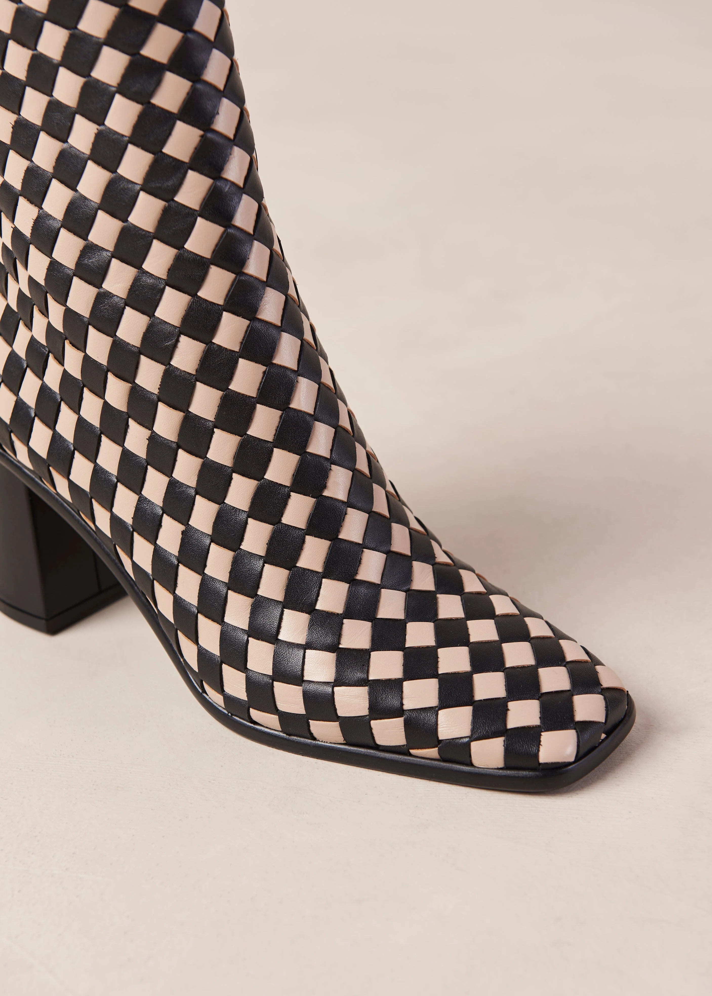 West Braided - Black and Beige Leather Boots | ALOHAS | Alohas AU