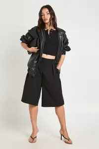 Black Tailored Bermuda Shorts | Boohoo USA | boohoo (US & Canada)