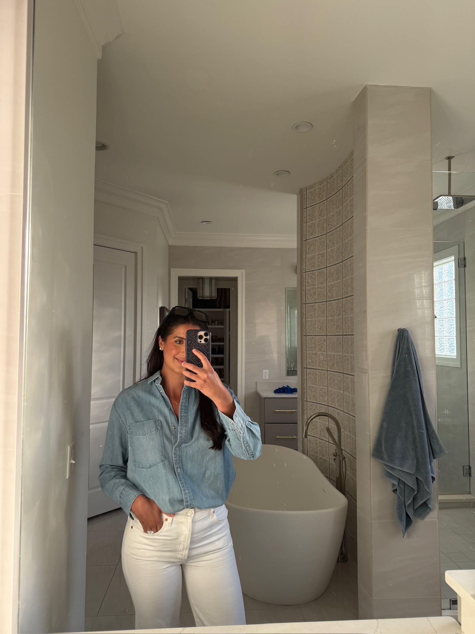 How simple yet elevated is this outfit!!?

TTS: M

Ayr, citizens of humanity, Shopbop, sunglasses, denim top outfit, denim button down outfit, Grace white 

#LTKgrwm #LTKmomlife #LTKootd