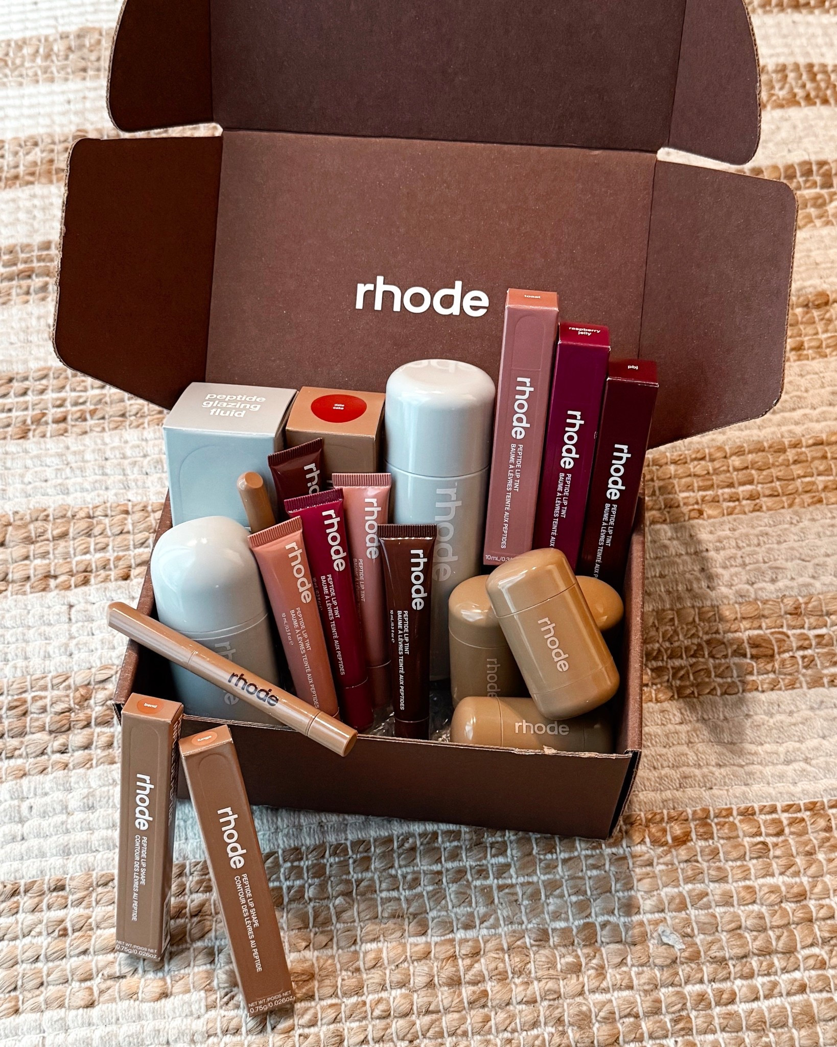 I’m not huge into beauty products, so trying and LOVING rhode has been a game-changer. All these shades provide a creamy, buildable, flush of color that nourishes and plumps! Sharing all the shades I own. 

#liptint #peptide #makeup #skincare #lipgloss #creamblush

#LTKOver40 #LTKFindsUnder50 #LTKBeauty