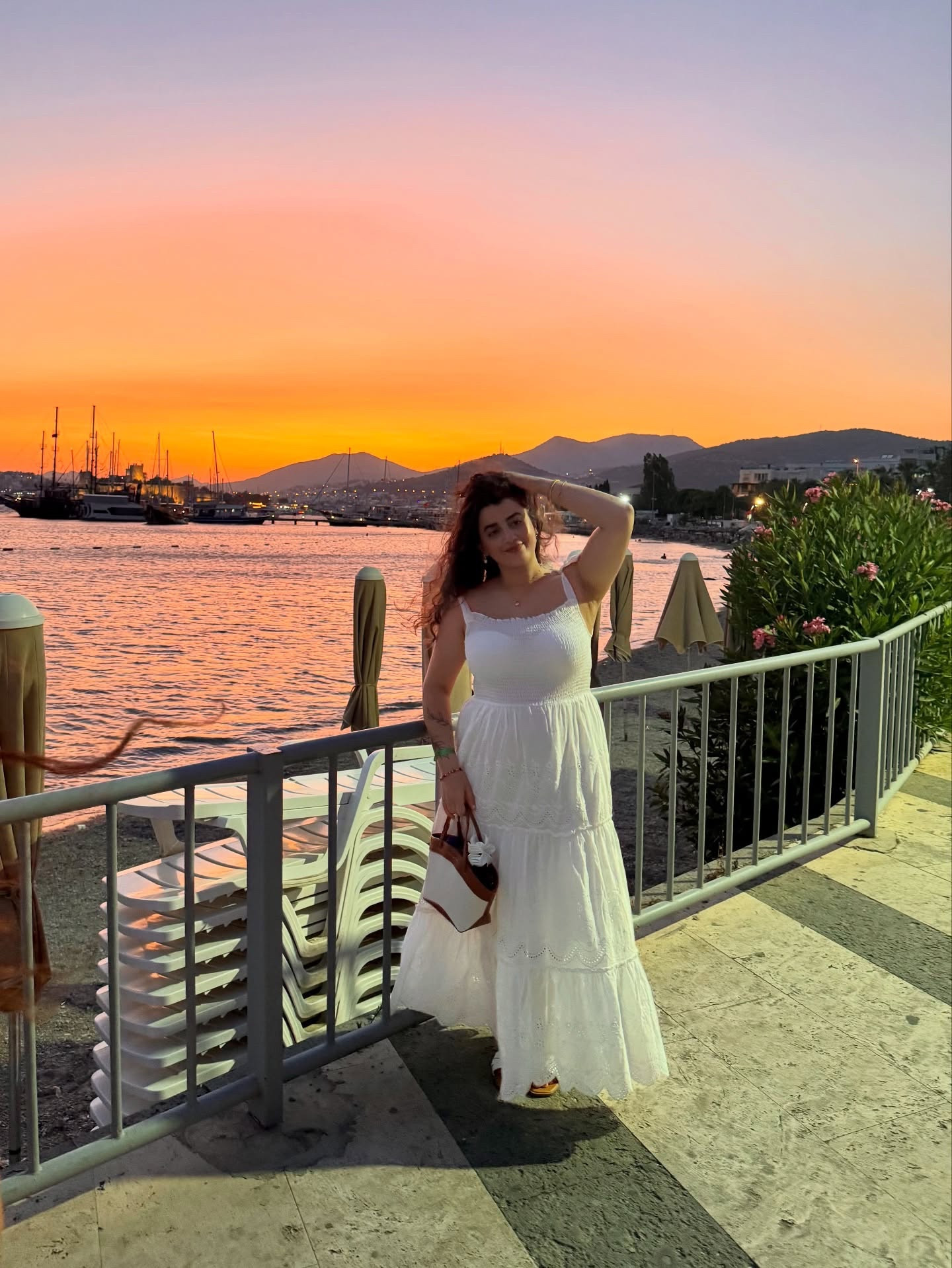 the prettiest sunset on our first night in bodrum 🌅

outfit:
dress: @hiccup.thelabel (20% off code — JESSICAE25)
bag: @katieloxton (15% off code — KLDTG5QO) 
sandals: @newlook 
.
.
#bodrumturkey #hendo #henoutfit #hendooutfit #bridaloutfit #bridetobe #2025bride #wedding #augustwedding

#LTKdresses #LTKeurope #LTKwedding
