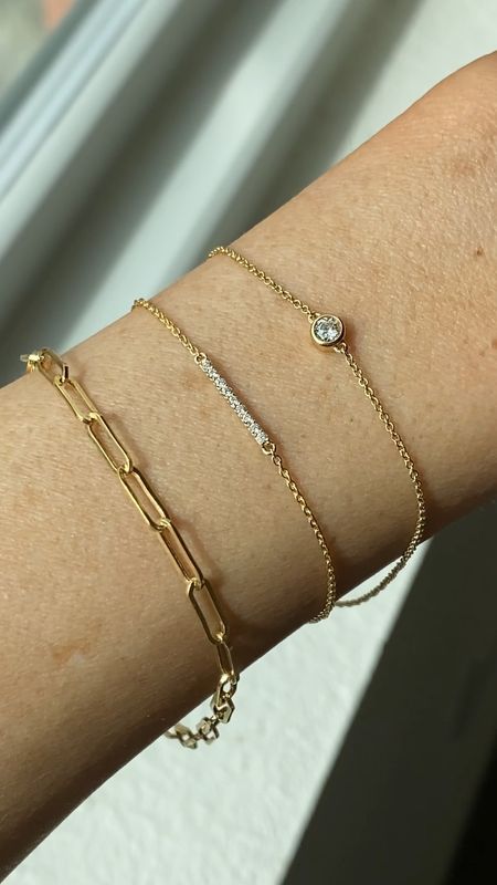 sparkling in diamonds and solid gold 🤤🤤🤤

#jewelry #goldjewelry #solidgoldjewelry #goldbracelet #goldnecklace #goldearrings #diamondearrings #diamondnecklace #diamondbracelet #brilliantearth #diamondhoops 

#LTKstyletip #LTKFind