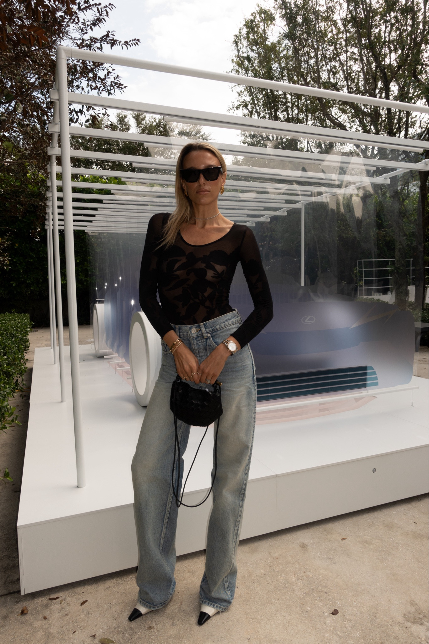 Love a good top that you can dress down or up for the holidays. 

Holiday outfit, Christmas outfit, jeans

#LTKsalealert #LTKHoliday #LTKshoecrush