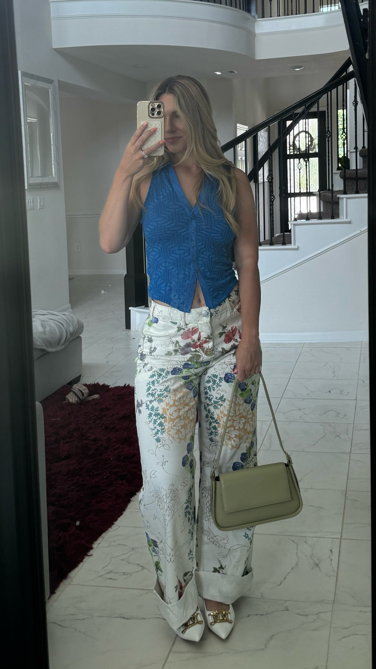 Jeans: Anthro ***size down 1-2 sizes!! I am a typical 27 but got the 26 based on reviews and still roomy**
Top: Anthro, small
Bag: Anthro (sold out, linked similar)

#LTKSeasonal #LTKStyleTip