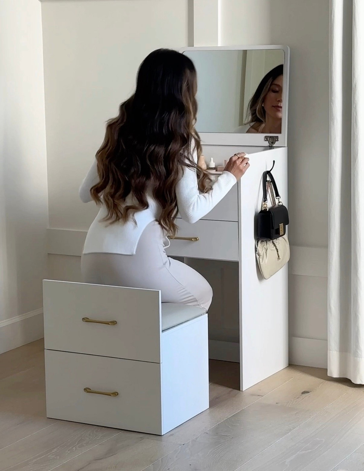 Scroll to shop! Follow for more finds! Xo! 🥰

#LTKootd #LTKdayinmylife #LTKgrwm