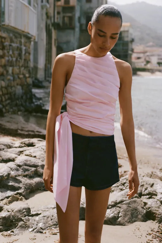 FITTED HALTER NECK POPLIN TOP WITH PLEATS AND BOW | Zara US