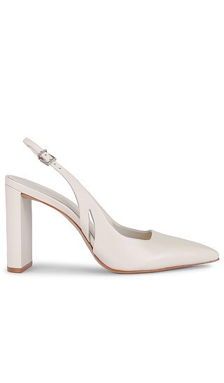 Schutz Blanche Pump in Ivory. - size 8 | Revolve Clothing (Global)