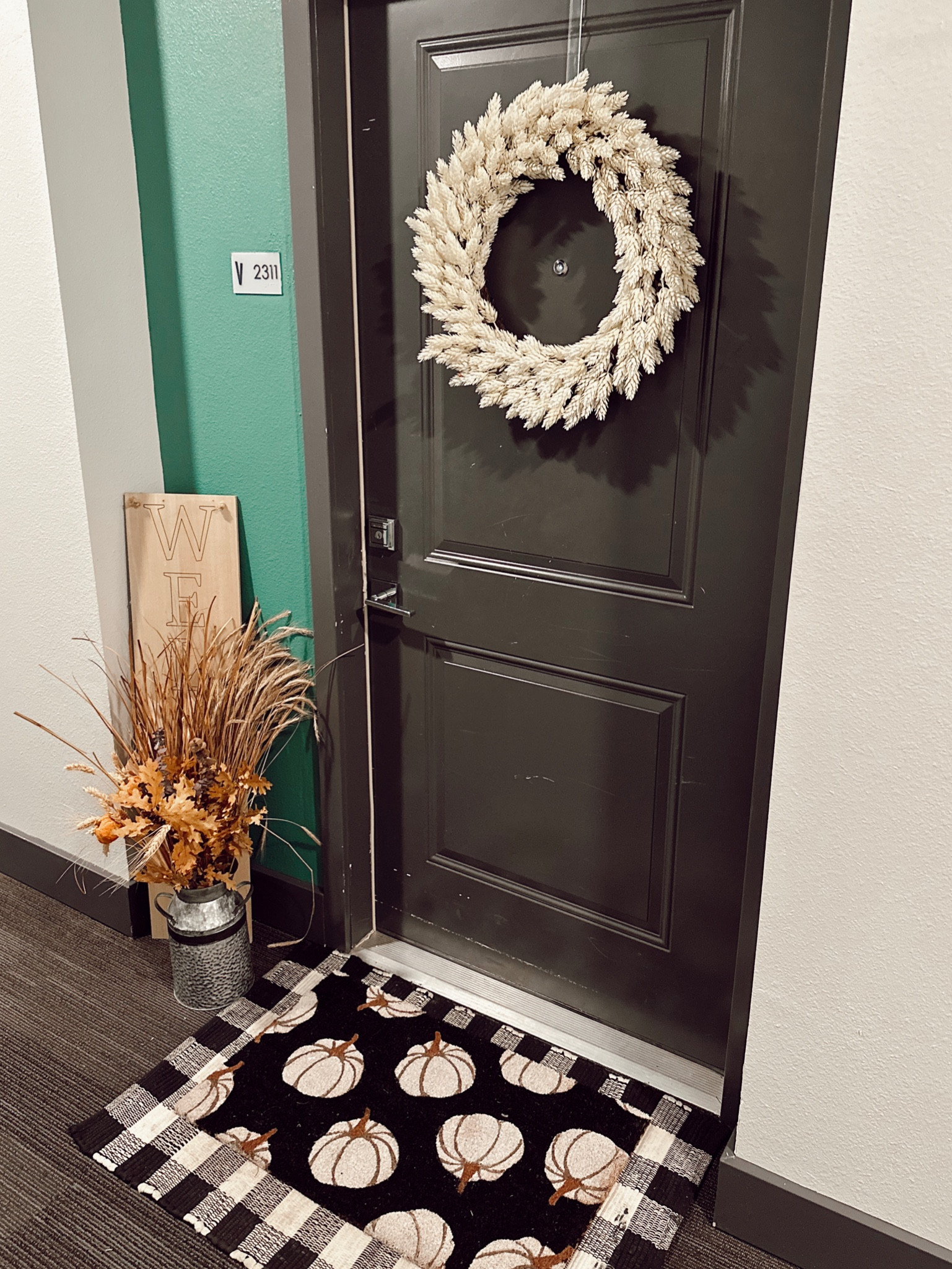 Okayyy let’s bump it up a bit. For an apartment door, we went all out and I’m not mad about it! 

I’ve been finding the best deals lately!! Kirklands, target and more 🍂😍