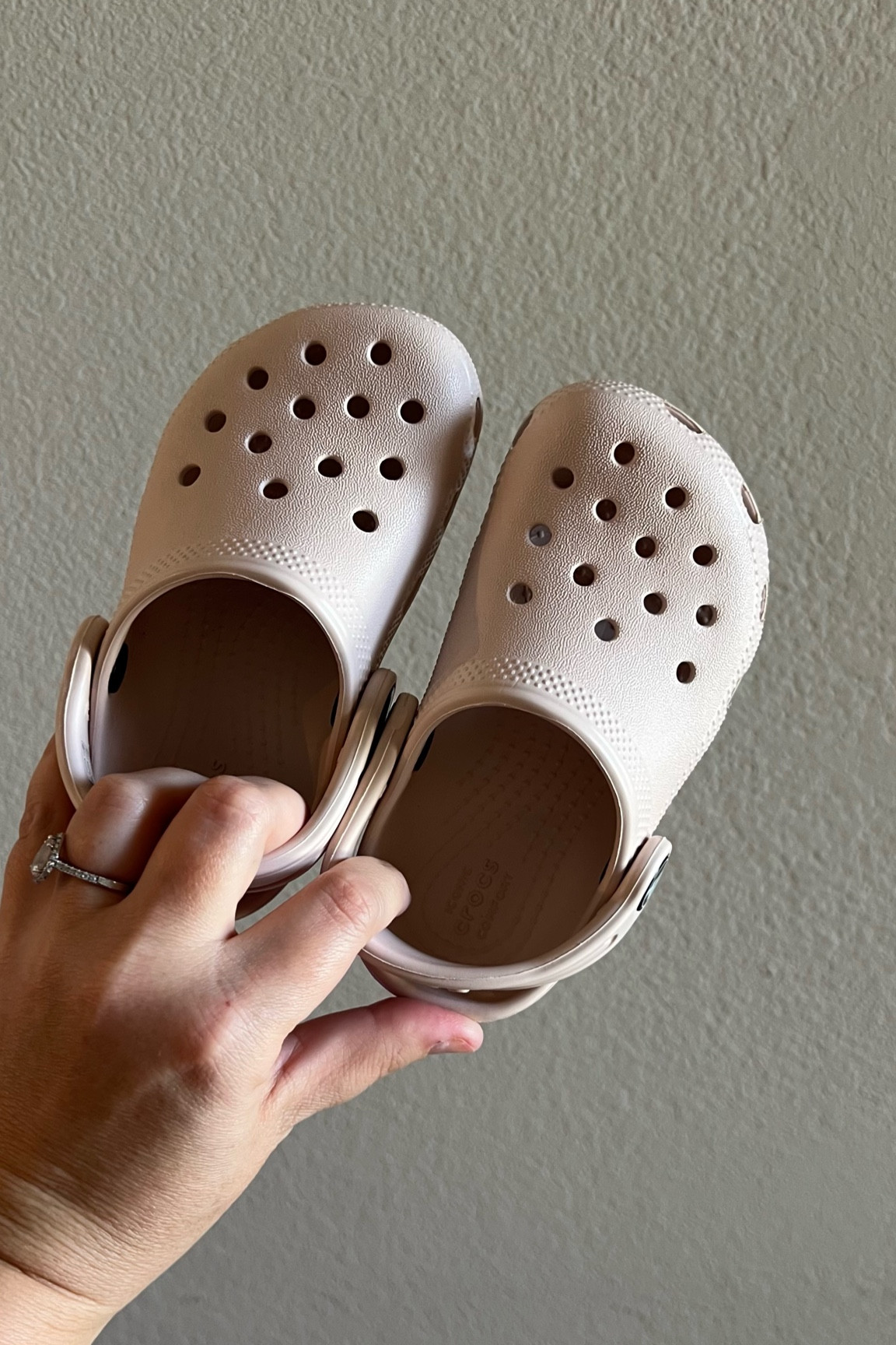 Cutest toddler crocs 😍

#LTKKids #LTKFindsUnder100 #LTKBaby