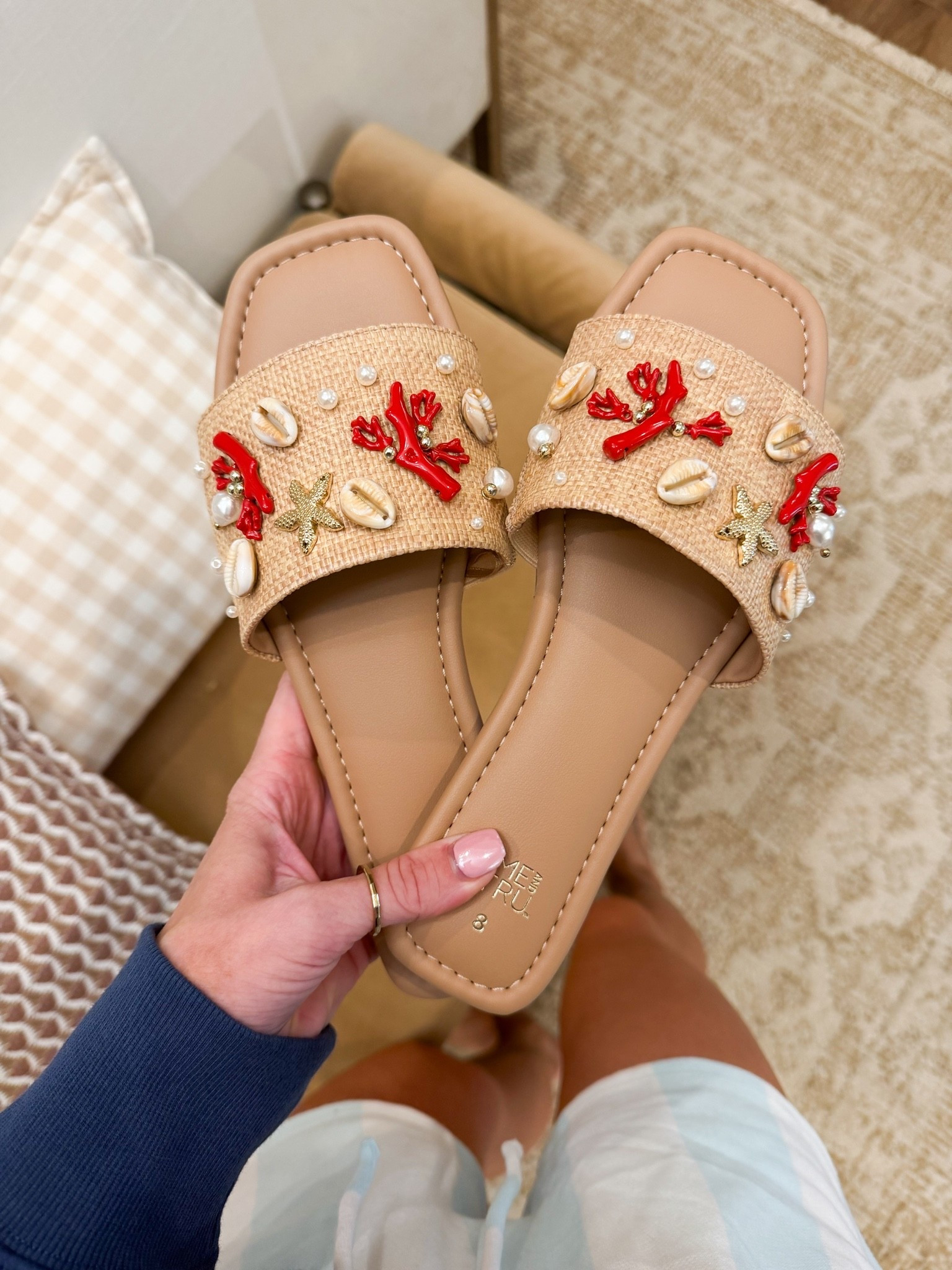 These new sandals are so cute and comfy!!