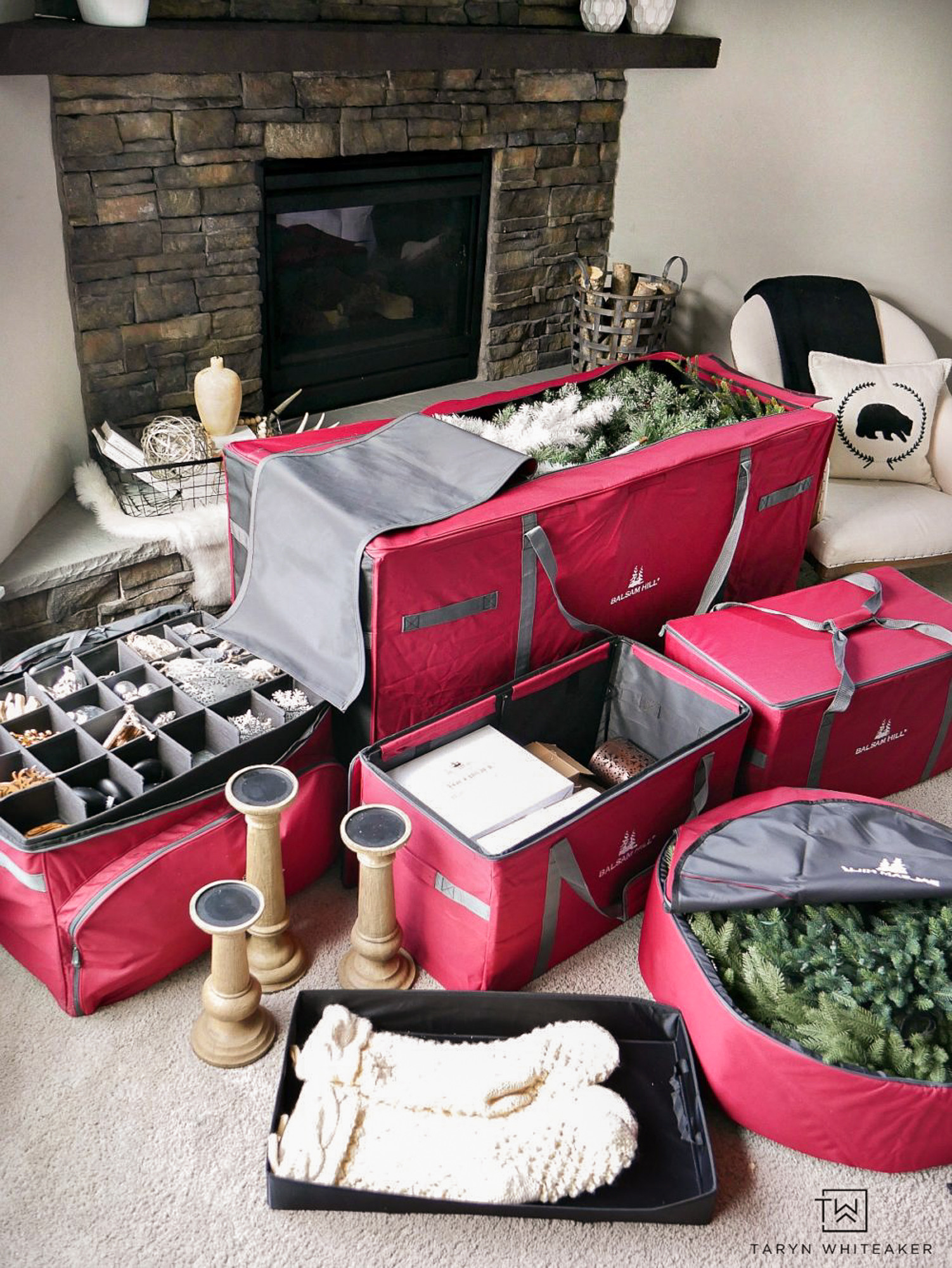 These storage bags are my secret to keeping seasonal decor organized and stress-free. Everything has a place, it’s protected, and setup next year is so much faster. I love being able to store greenery, ornaments, and oversized pieces without crushing or digging through bins. One of those organization upgrades that makes a big difference every single year.


#LTKHome #LTKHoliday #LTKSeasonal