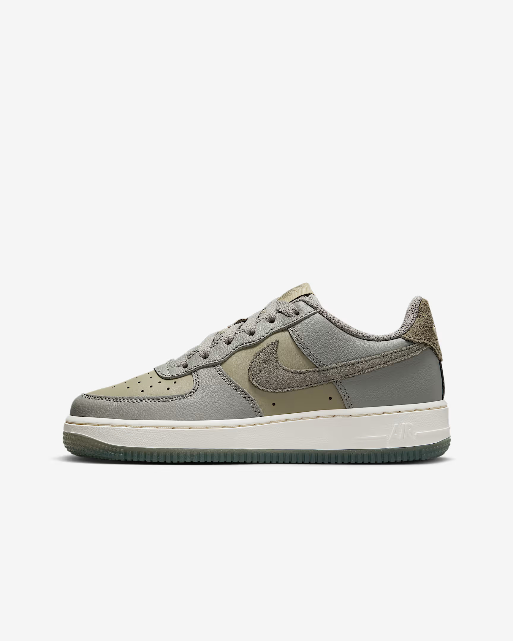 Nike Air Force 1 LV8 | Nike (US)