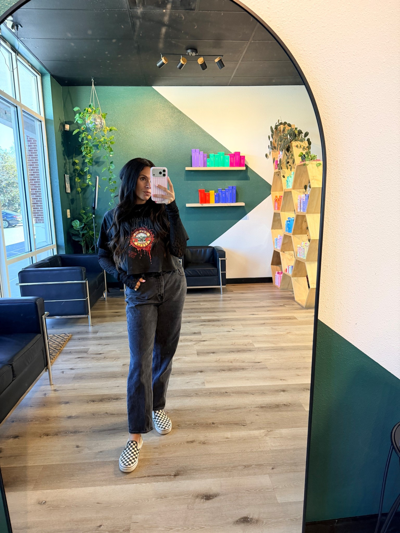 Abercrombie jeans are on sale right now!! 

#LTKSeasonal #LTKootd #LTKSaleAlert