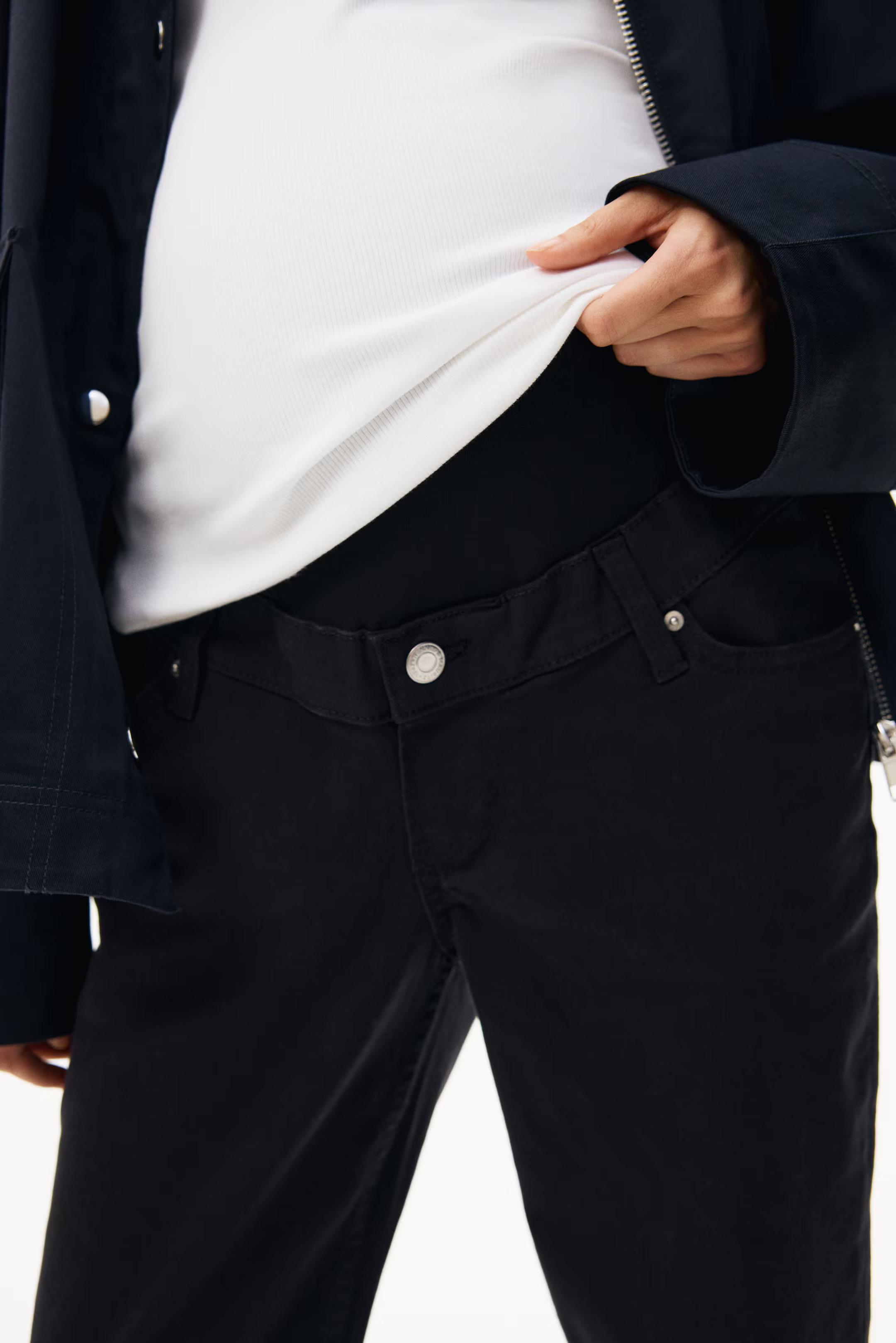 MAMA Flared Jeans - Black - Ladies | H&M US | H&M (US + CA)