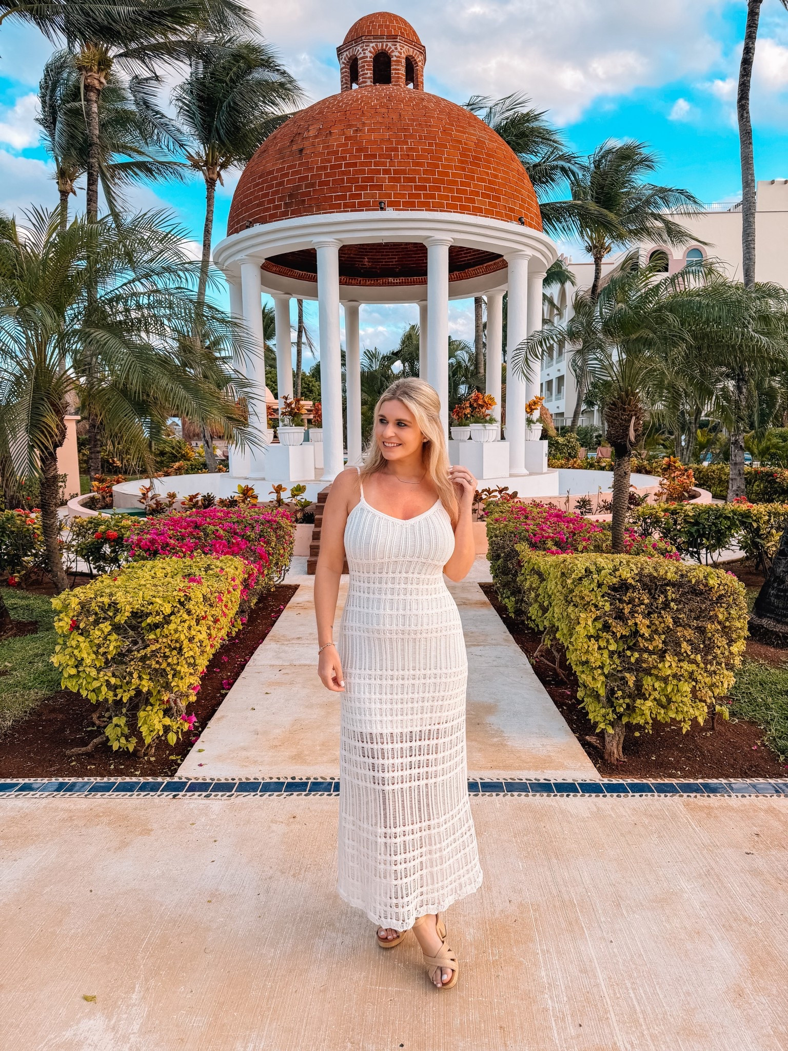 Bump friendly dress 

#LTKBump #LTKTravel