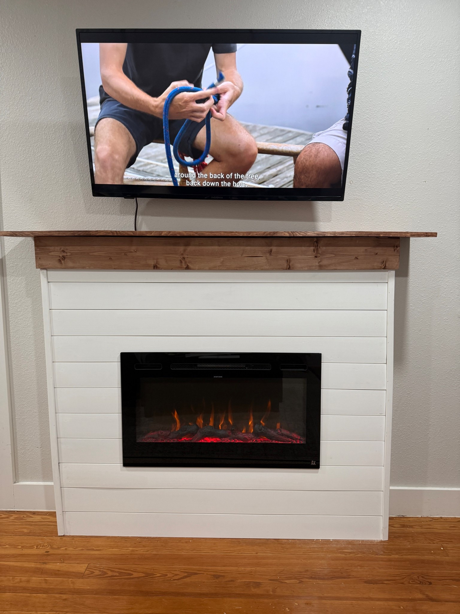 Diy fireplace 🫶🏻 #diy 

#LTKHome
