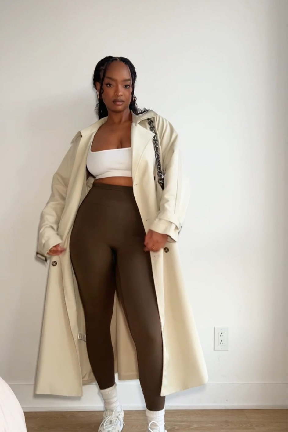 Athleisure outfit, runnig errands outfits, fall comfy outfit 